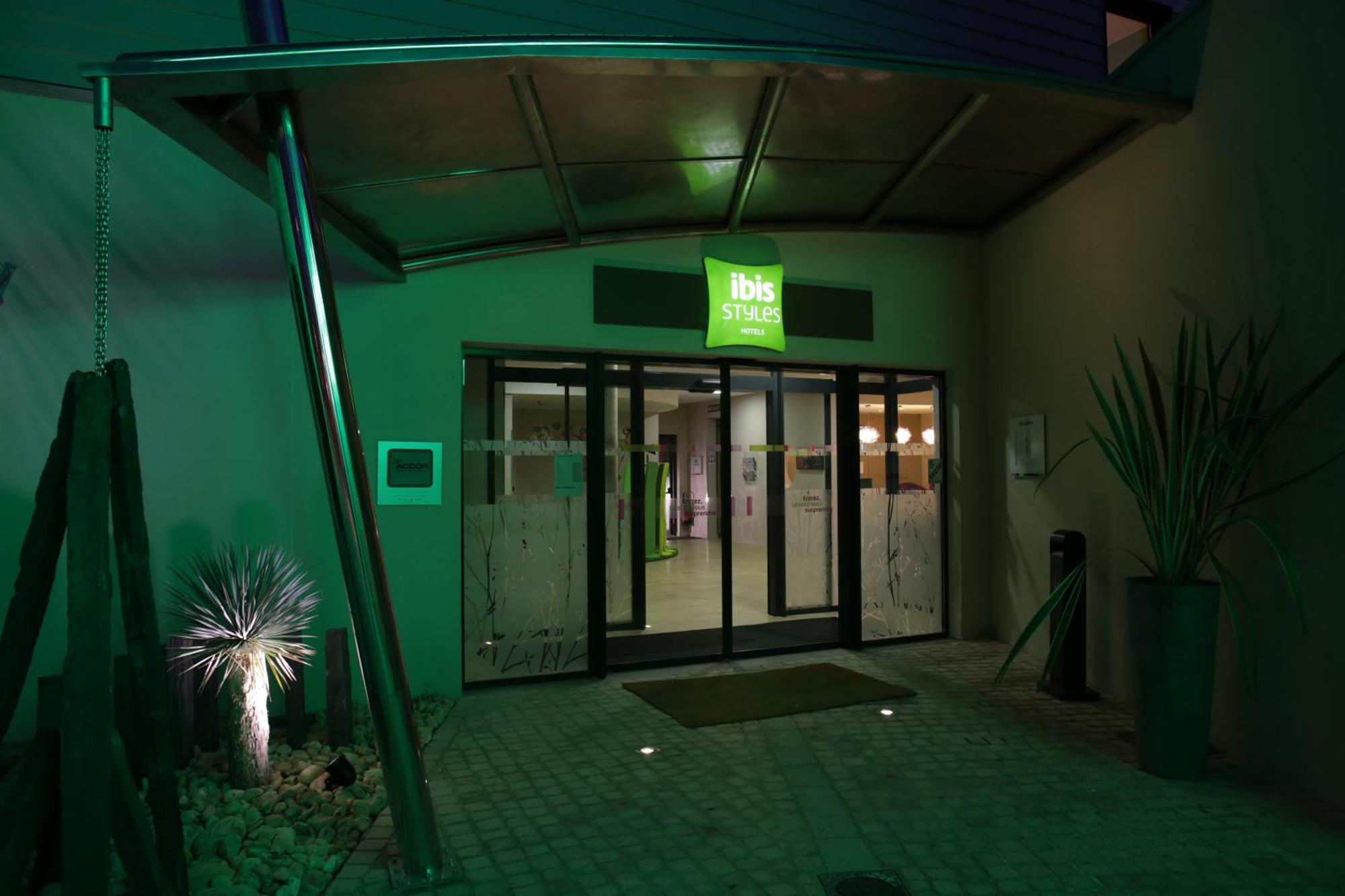 Ibis Styles Villeneuve Sur Lot Villeneuve-sur-Lot Exterior foto